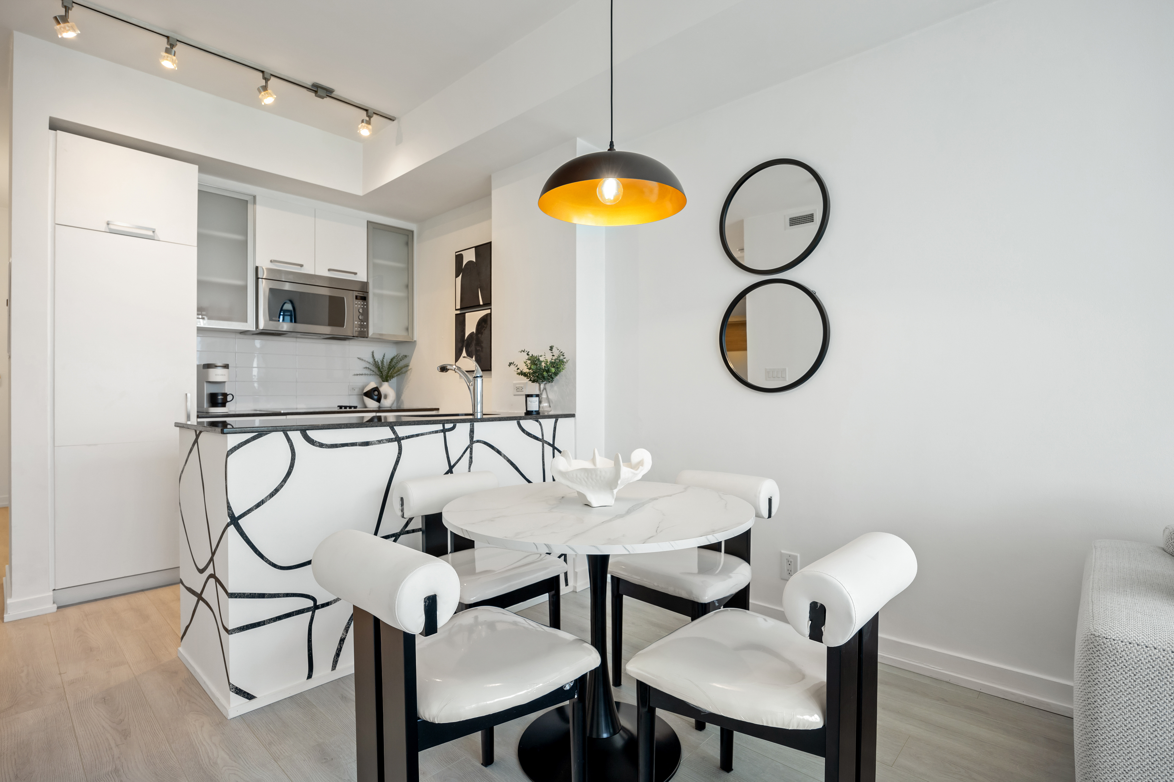 Gorgeous dining space in downtown condo 